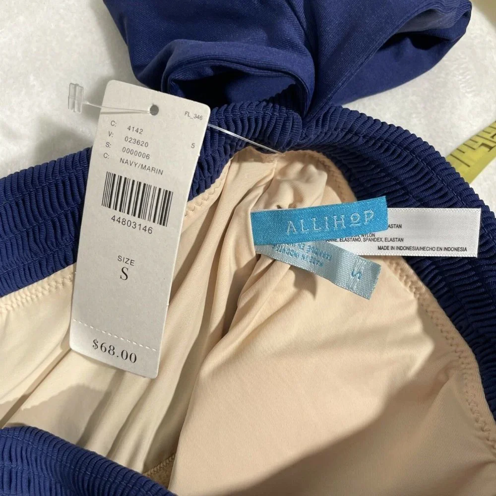 NWT Allihop Anthropologie Smocked  Bikini Top‎